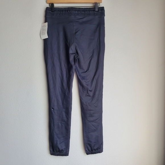 Lululemon Namaskar in Deep Coal size 4 NWT - Picture 9 of 10